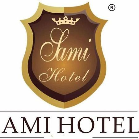 Sami Hotel Уагадугу Екстериор снимка