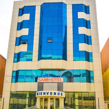 Sami Hotel Уагадугу Екстериор снимка